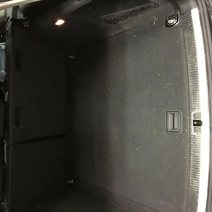 Audi A4 Koffer Before